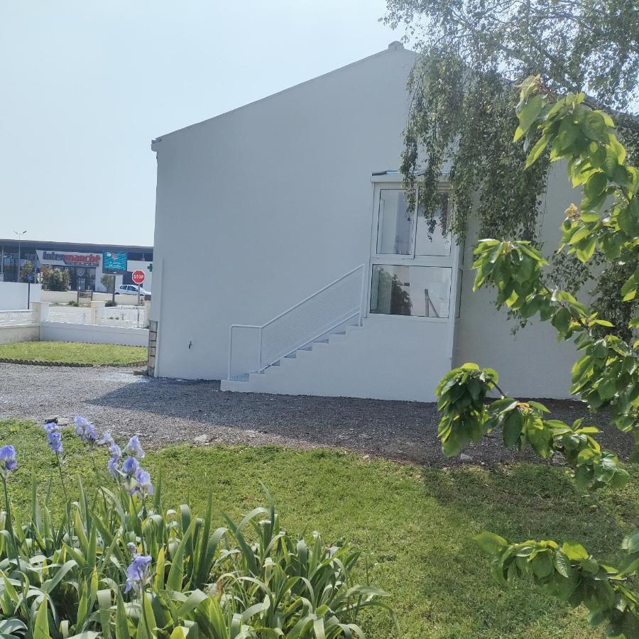 Charmante Maison Entre Mer Et Campagne La Jarrie エクステリア 写真